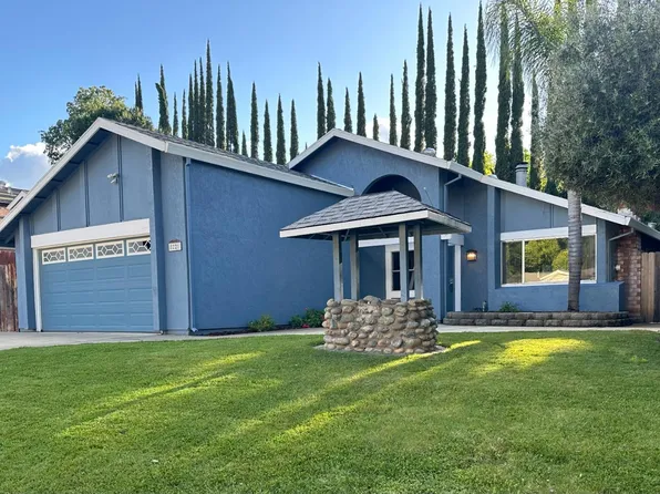 8221 E Foxfire Dr, Orangevale, CA 95662