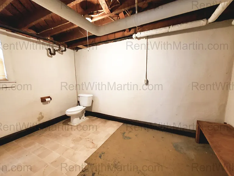 313 Denver St — Photo 17