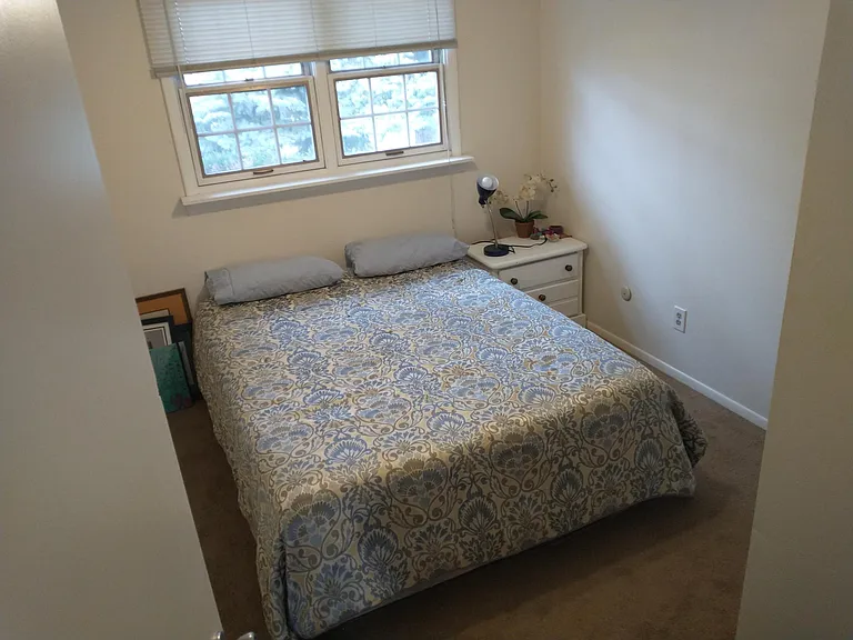 804 Tyler St — Photo 2