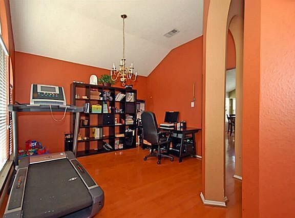3rd image of 1331 Bobing Dr