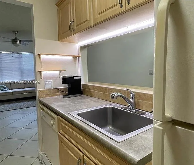 2307 N Congress Ave #24 — Photo 6