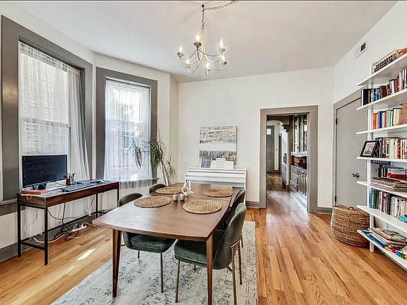 5th image of 848 N Winchester Ave #1