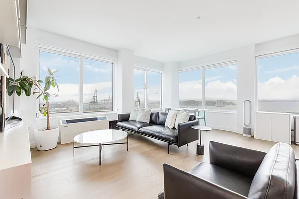 Rented by MNS | media 2