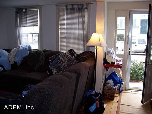 2nd image of 6 Ocean St