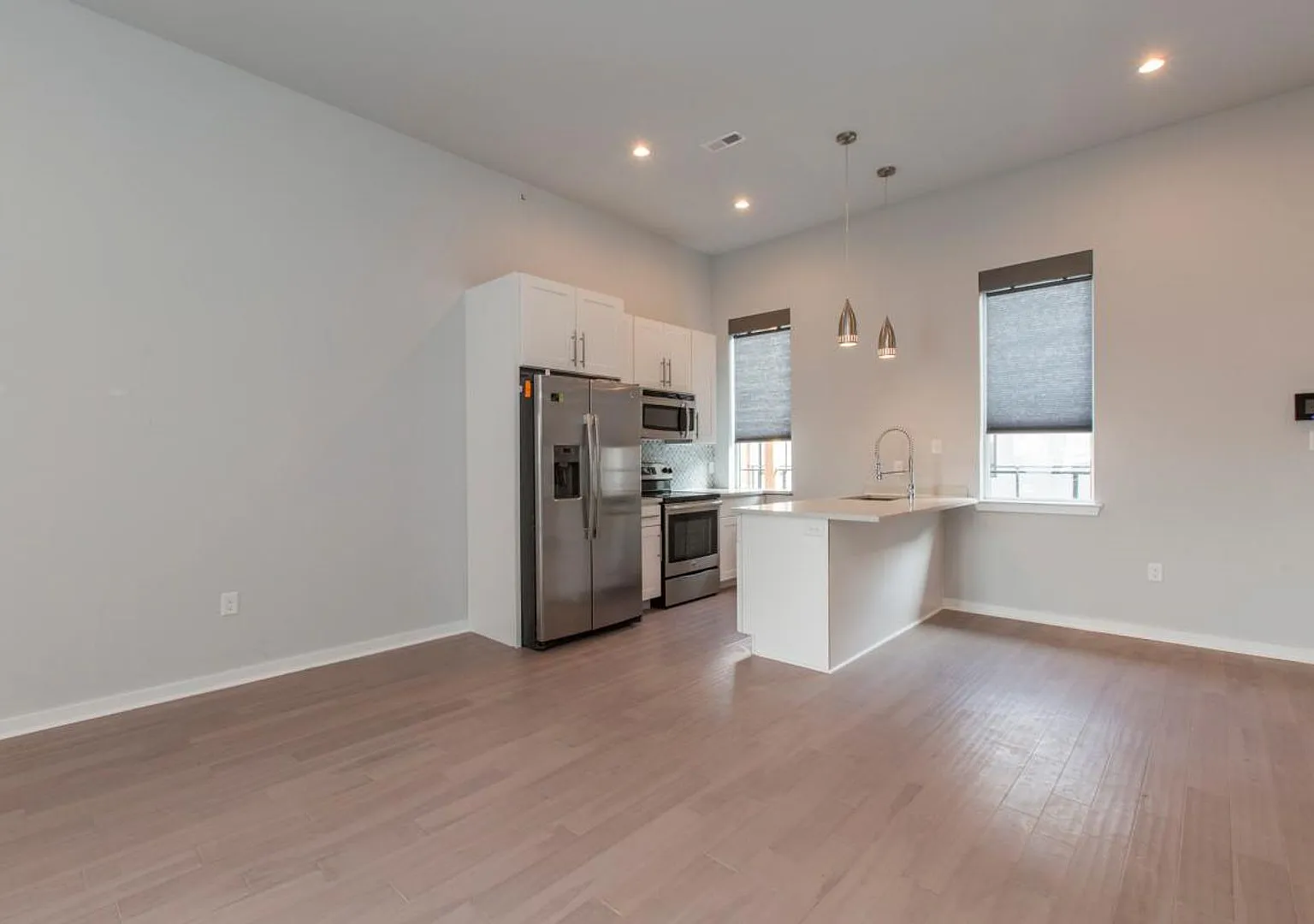 4304 Cresson St — Photo 3