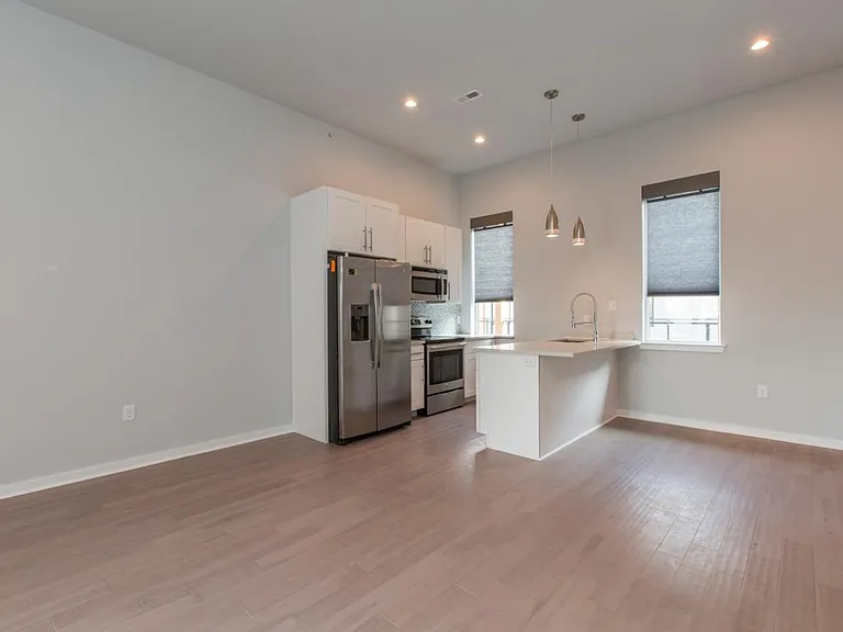 4304 Cresson St — Photo 7