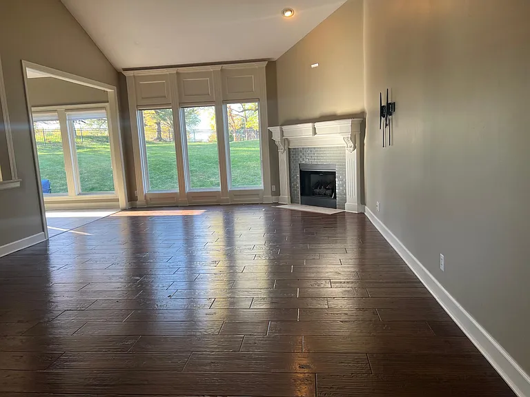 3808 W 155th St — Photo 34
