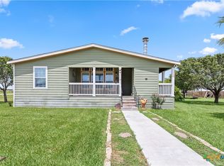 1845 Royal Rd, Port Lavaca, TX 77979