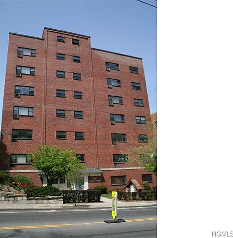 1st image of 15 Lake St APT 6F