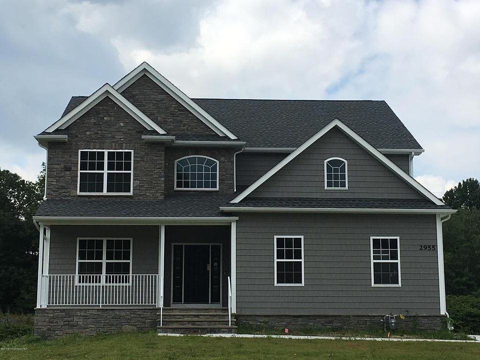 1st image of 19 Karen Ct