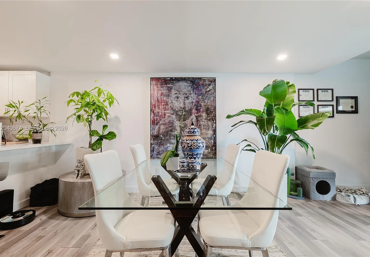 Sandpiper Condo — Photo 1