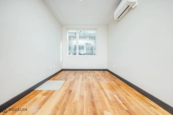 Rented by Nooklyn NYC LLC | media 28