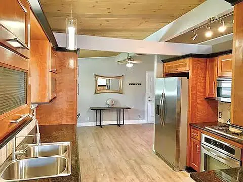 3112 Hoen Ave — Photo 6