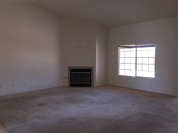 4th image of 10418 High Mesa St