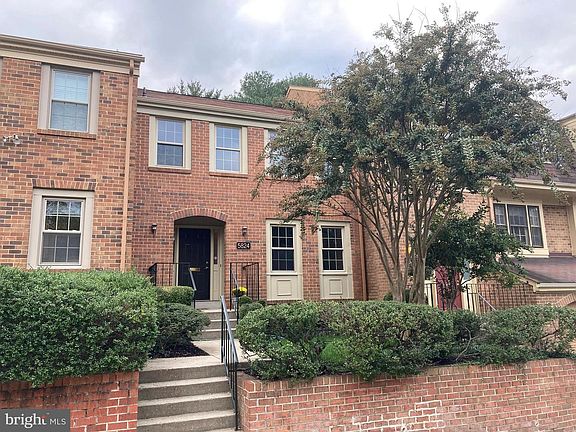 2nd image of 5824 Tudor Ln