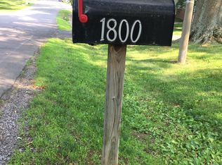 1800 Horseback Trl, Vienna, VA 22182