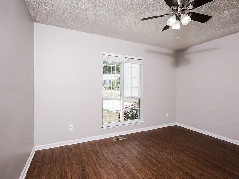 504 Heathwick Dr — Photo 14
