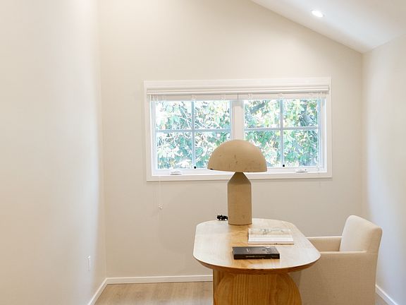 3rd image of 1409 N Hudson Ave #2