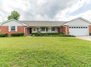 104 E Ridgewood Dr, Midwest City, OK 73110