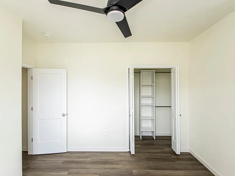 805 Maple St — Photo 13