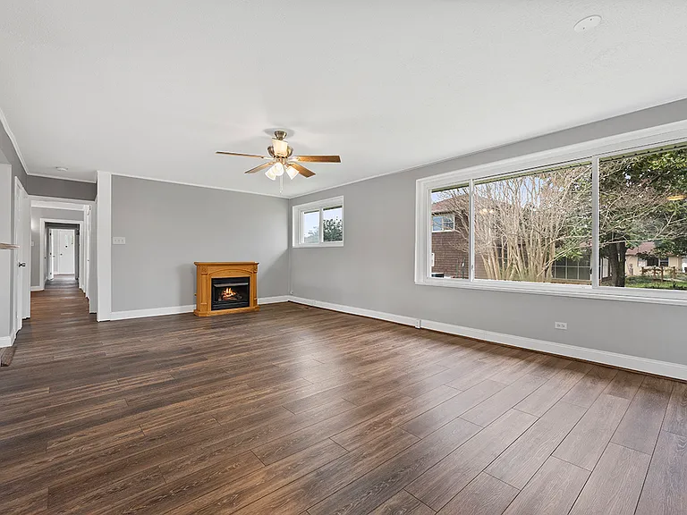 135 N Purdue Ave — Photo 25