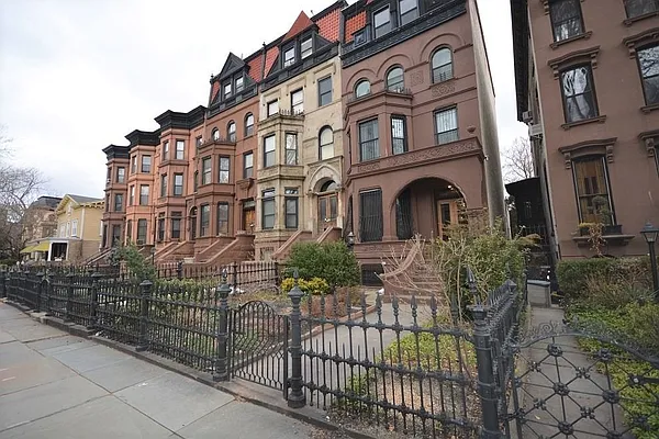 Rented by Corcoran | media 32