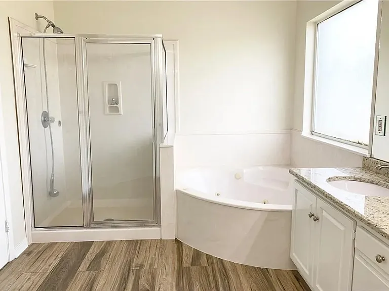 7610 Cumberland Ct — Photo 16