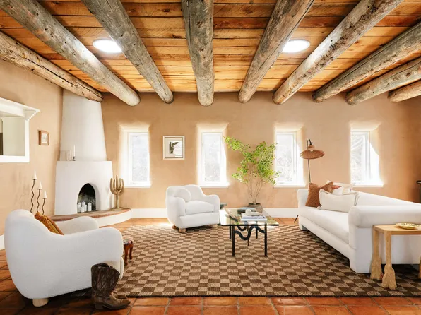 8 Painter Road, El Prado, NM 87529