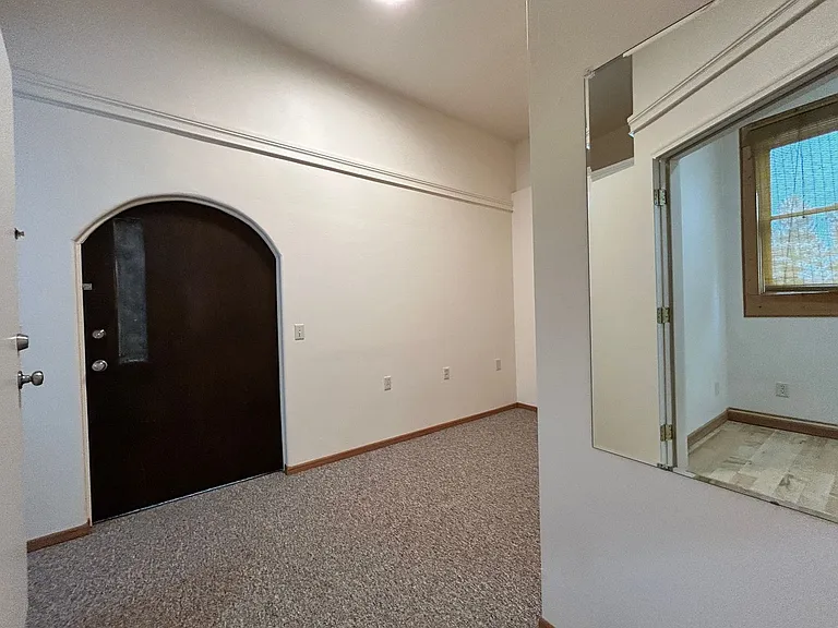 118 Kent Ln — Photo 15