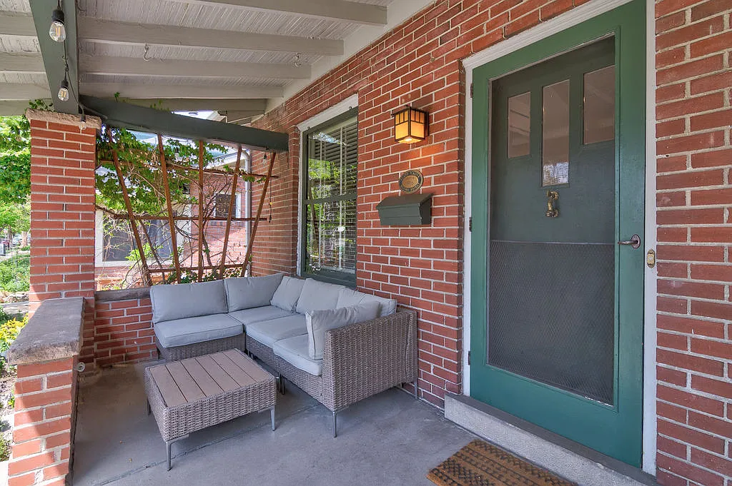 2 bed, 1742 sqft, $3,750 — Photo 3