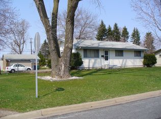 7824 67th Ave N, Brooklyn Park, MN 55428