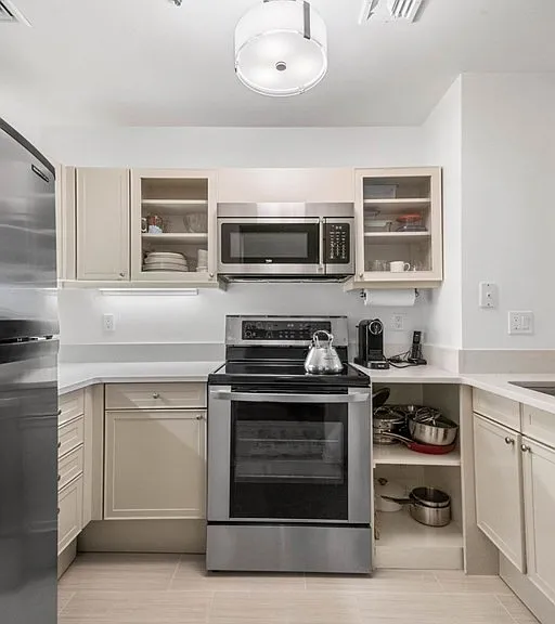 300 Boylston St #511 — Photo 6