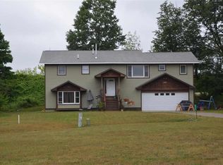 419 E Nanagosa Ct, Suttons Bay, MI 49682