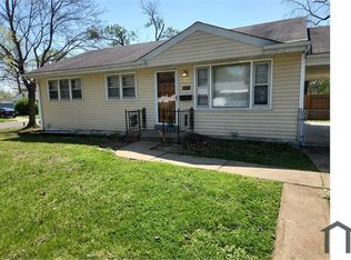 800 Mark Twain Dr, Florissant, MO 63031