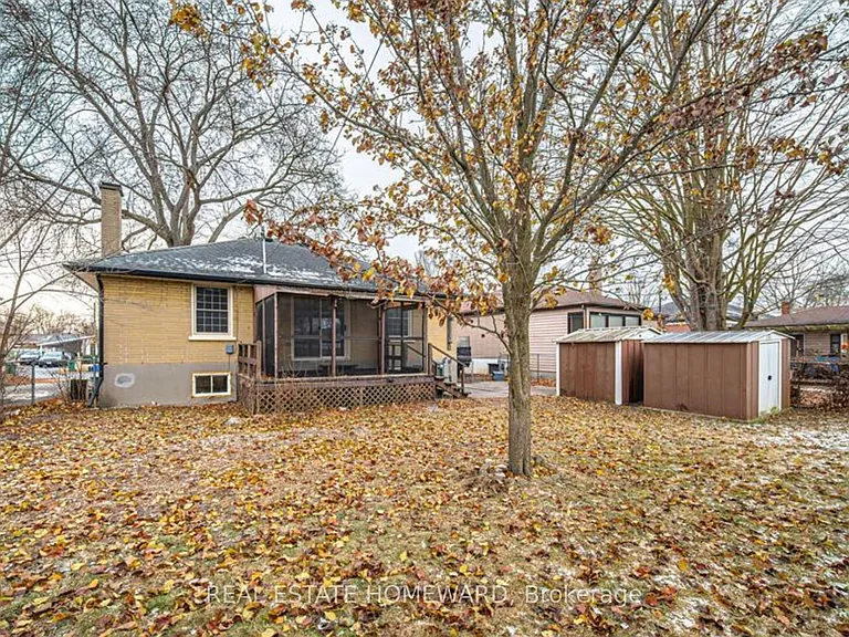 668 Harold Dr — Photo 7