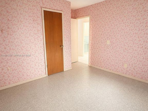 5th image of 3281 NW 13th St