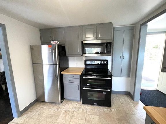4th image of 488 Kennedy Dr