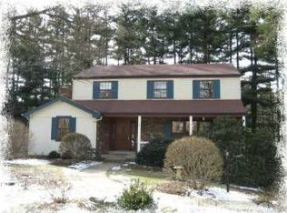4643 Hidden Pond Dr, Allison Park, PA 15101
