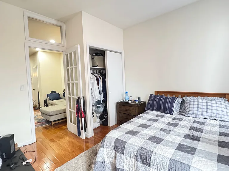 342 E 9th St #4B — Photo 8
