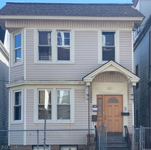 1st image of 380 Sanford Ave