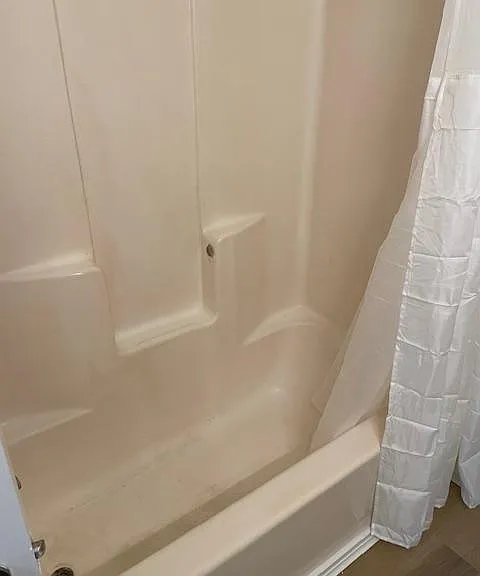 117 Hampton Dr — Photo 10