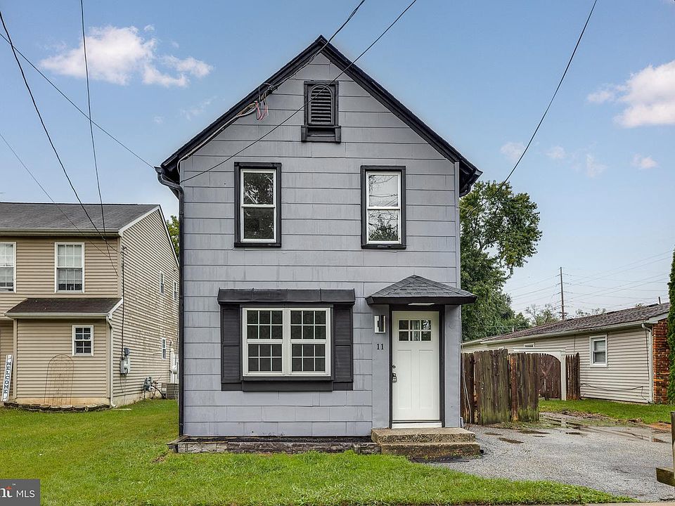 1st image of 11 Magnolia St