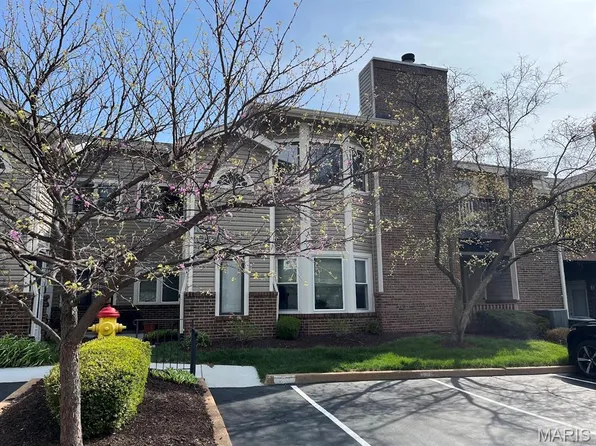 10942 Vauxhall Dr, Saint Louis, MO 63146