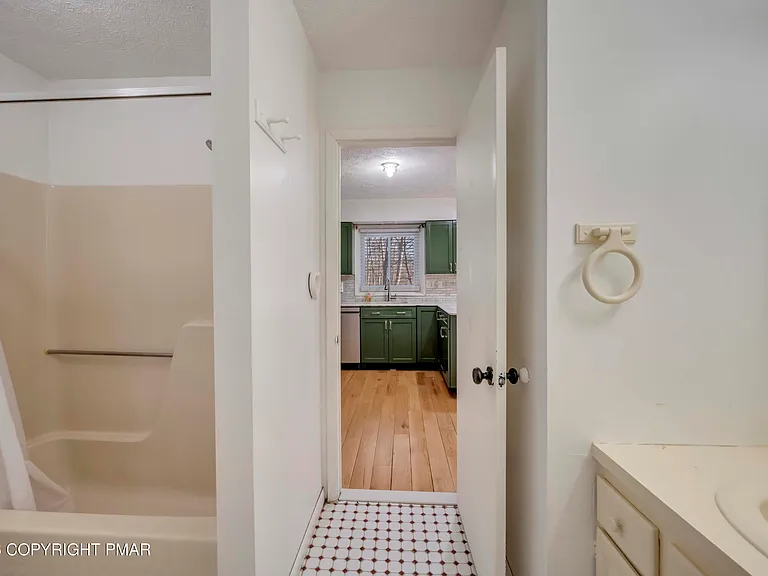 187 Bellingham Dr — Photo 18