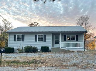 8 Edgewater Dr, Cadiz, KY 42211