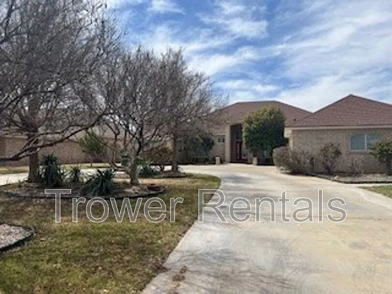 8104 San Antonio St — Photo 20