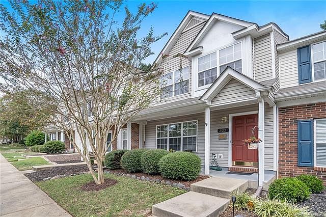 1st image of 323 Wilkes Place Dr