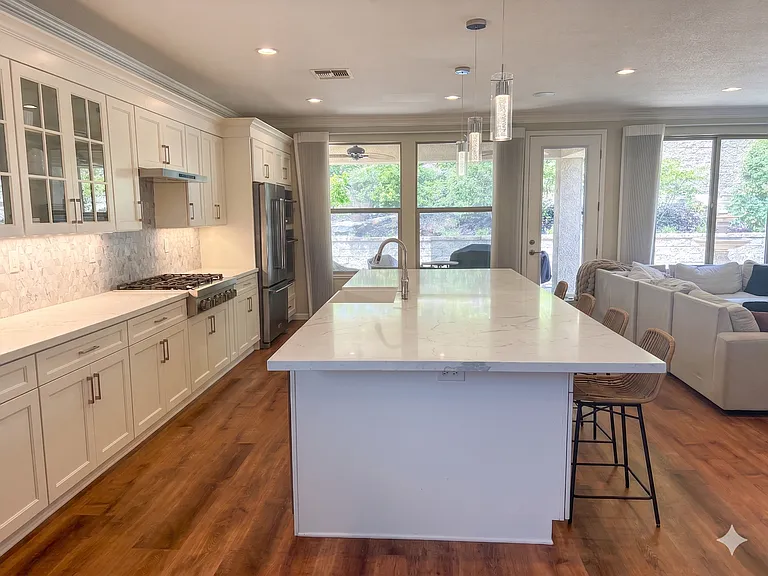 5028 Garlenda Dr — Photo 10