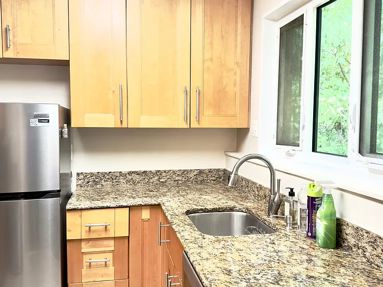 10311 Montrose Ave #202 — Photo 3