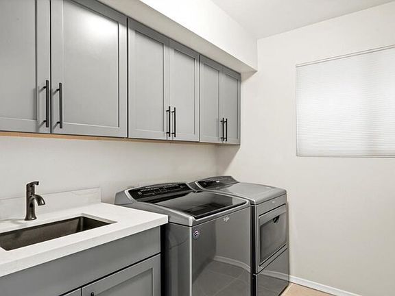 3rd image of 6547 E Voltaire Ave